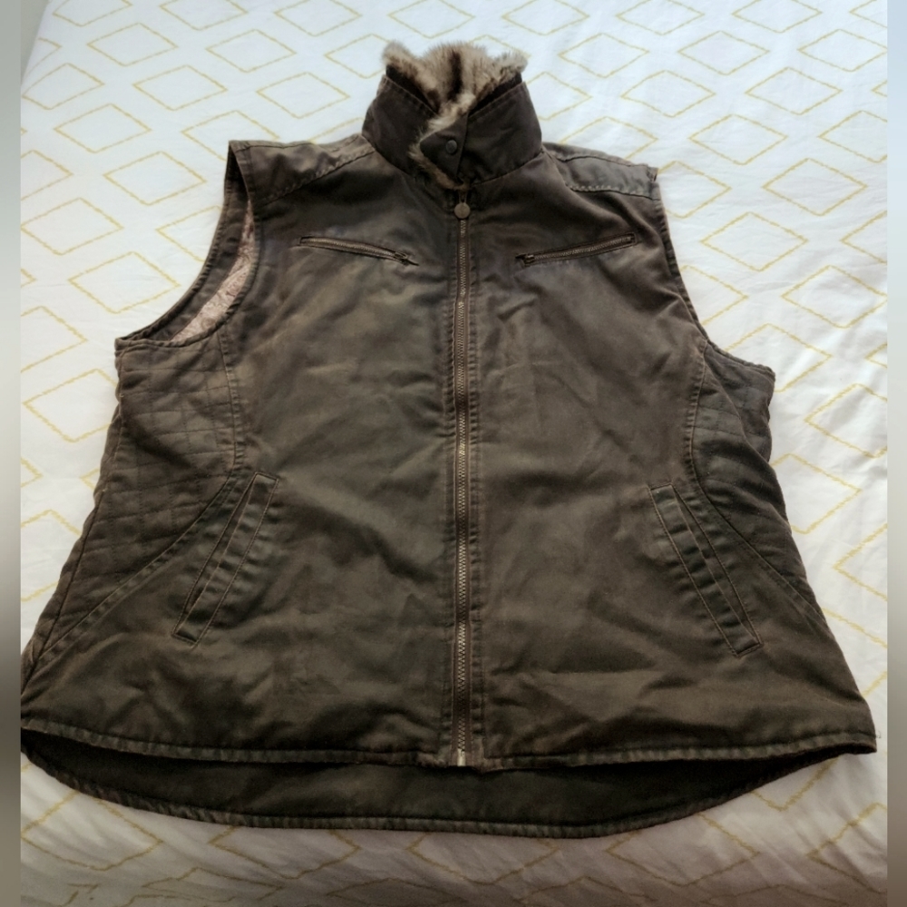 Men's Gray Sleeveless Jacket